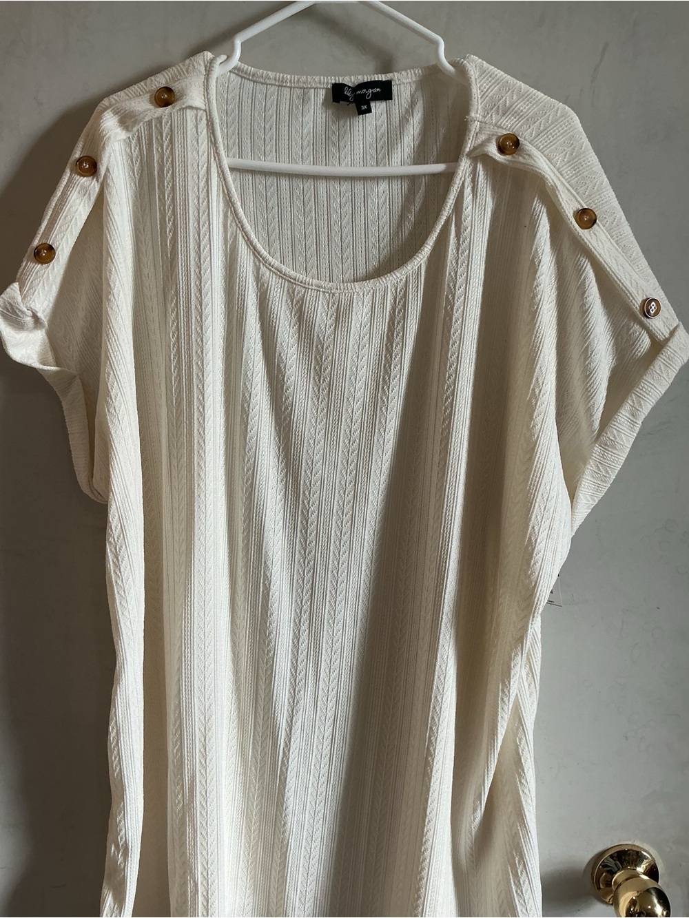 Button-Shoulder Ivory Tunic Top - Picture 2 of 6